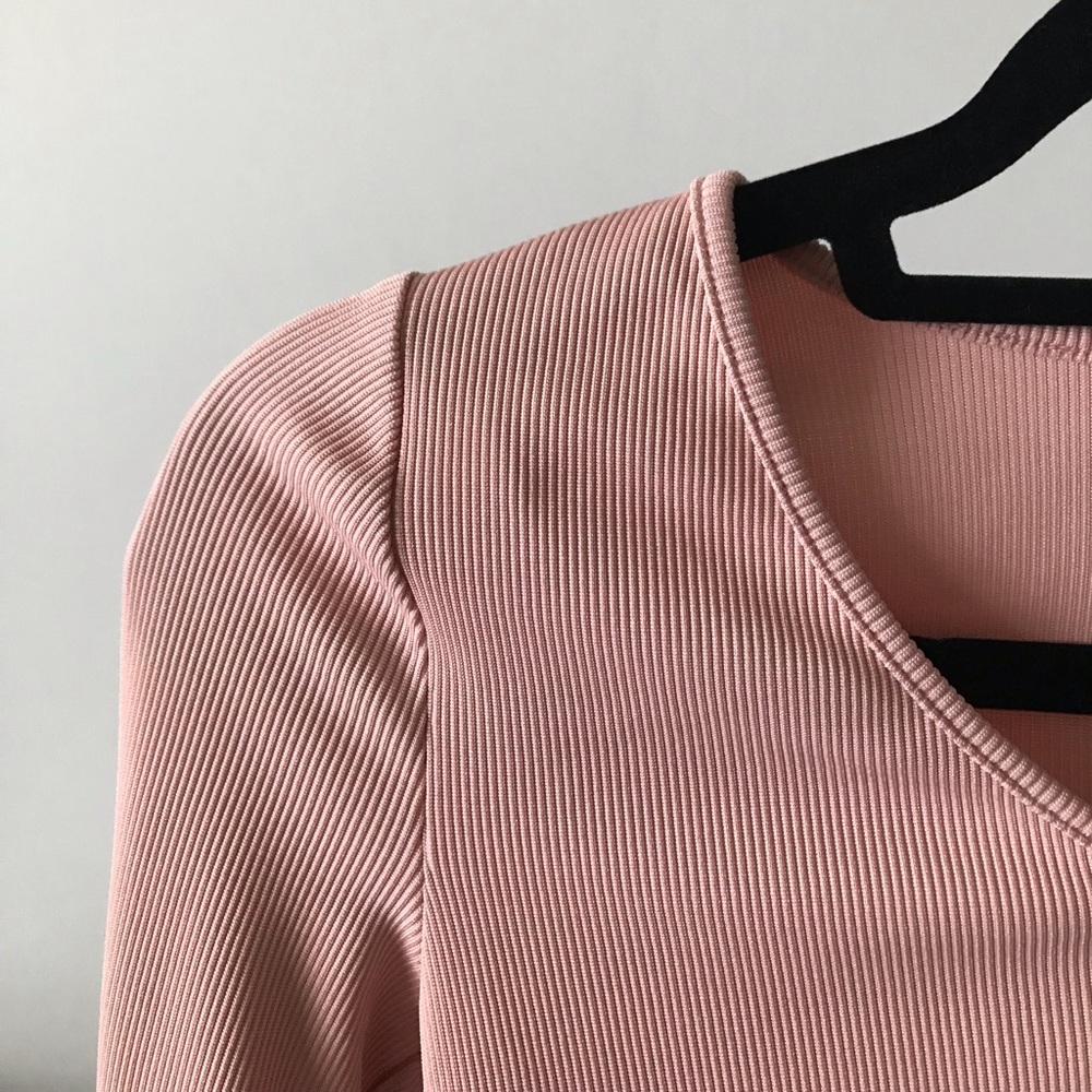 Forever 21 Ribbed Pale Pink Long Sleeve Crop Top